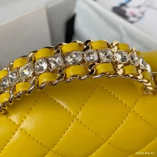 First Bag Ru TOP CHANEL WITH BAG FLAP HANDLE-18CM 0518